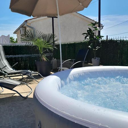 Apartment Mila With Jacuzzi Spa PUY 외부 사진